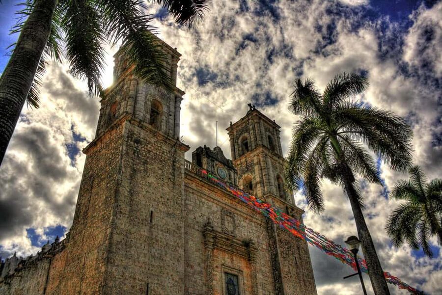 From Cancun: Chichén Itzá, cenote, Valladolid, and Tequila - Why the early start matters at Chichén Itzá