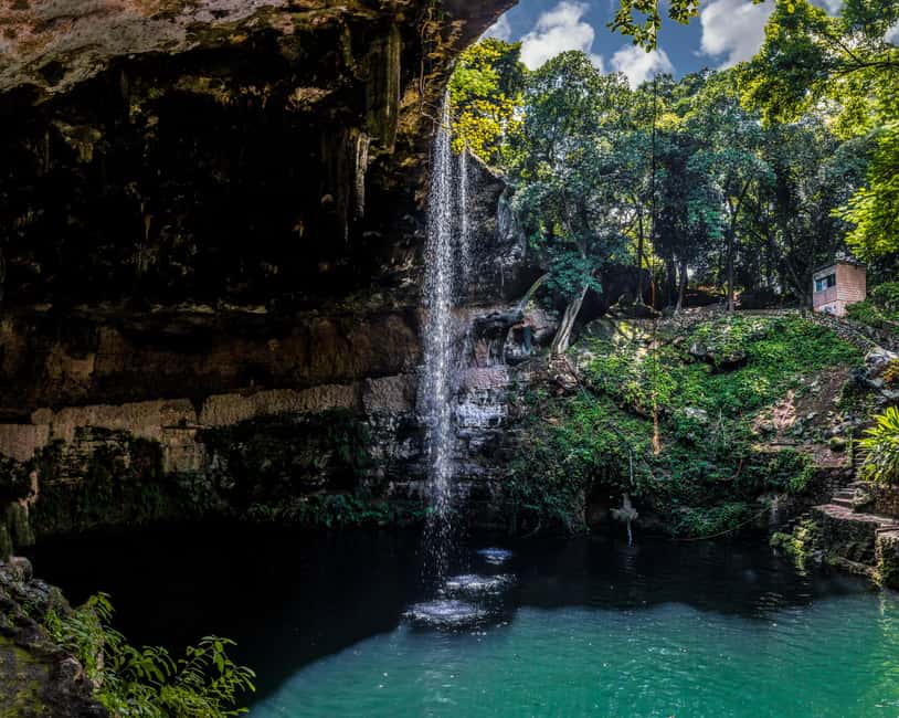 From Cancun: Chichén Itzá, cenote, Valladolid, and Tequila - Guides and drivers shape the experience