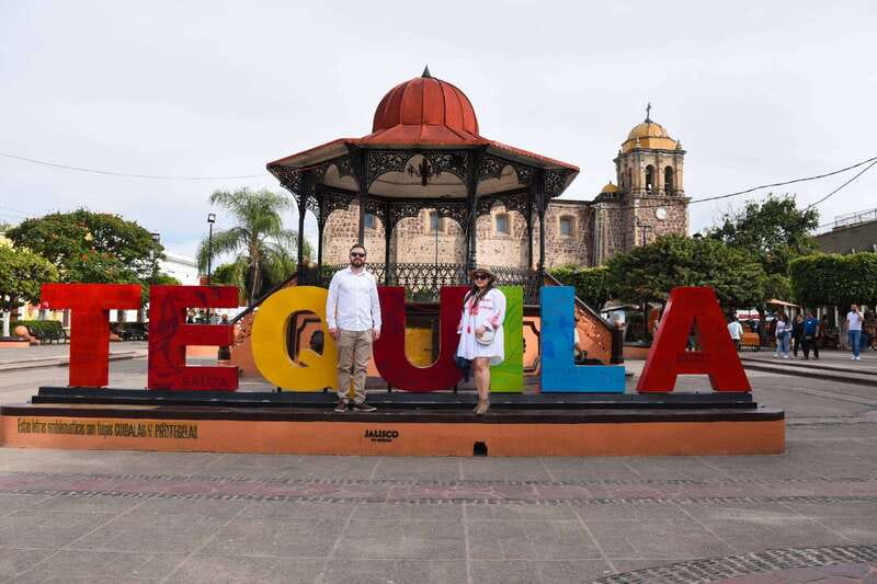 From Guadalajara: Tequila Town and Cantarito Making Tour - Exploring Tequila town