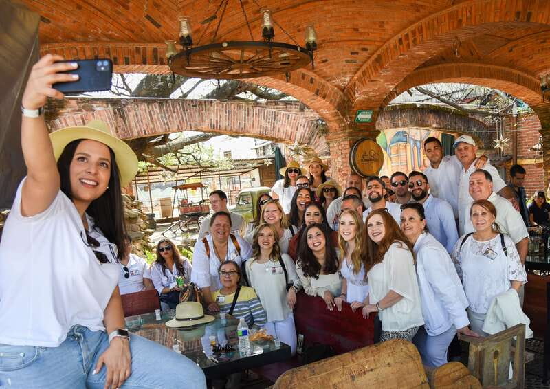 From Guadalajara: Tequila Trail Tour with Tasting - The best photo stop of the day