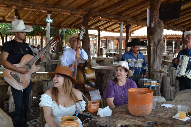 Full Day Tour to Tequila and Amatitán with Fun and Culture - The ride from Guadalajara to Tres Mujeres