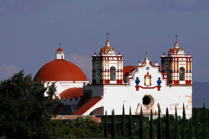 Hierve el Agua, Mitla, Tule, Teotilán and Mezcal factory - Teotitlán connects craft with the Oaxacan valley