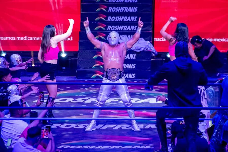 Mexico City: Local Walking Tour with Mezcal & Wrestling Show - Why Lucha Libre makes a strong Mexico City night out