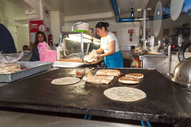 Mexico City: Tacos & Mezcal Night Food Tour - Street tacos and the Michelin-starred stop