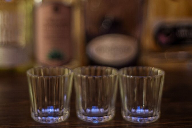 Mezcal Tasting -Masterclass + Blind tasting- - Tapas that give the tasting a little balance