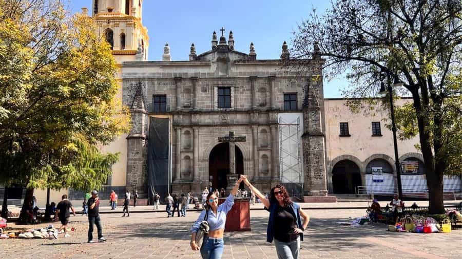 Music and Tequila in Xochimilco visits Coyoacán and CU - Who should choose this experience