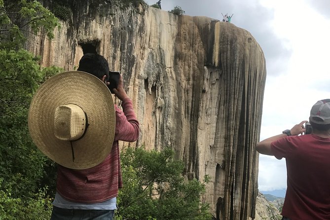 Private Tour to Hierve el Agua, Mezcal Tasting, and Textiles - Hierve el Agua: mineral pools and frozen waterfalls