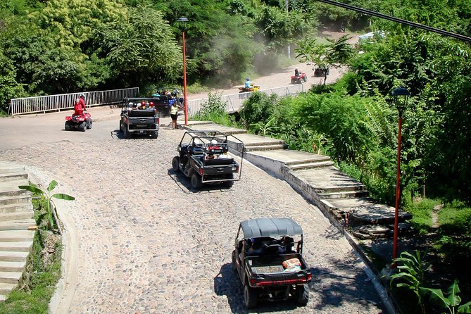 Side by side/rzr in the mountain, waterfull and tequila tasting - Crossing streams on the way to Las Pilitas