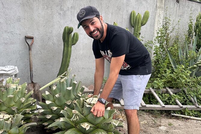 Small Group Boerve del Agua and Mezcal Tour from Oaxaca Centro - Guides, drivers, and the group experience