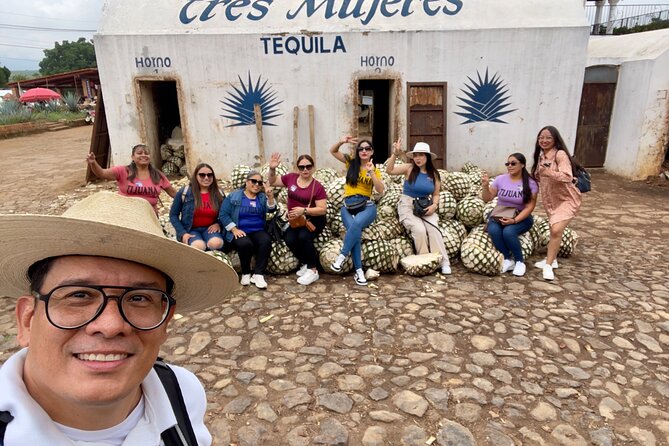 Tequila/Guachimontones Tour-cultural heritage route - Seeing tequila made outside the big brands
