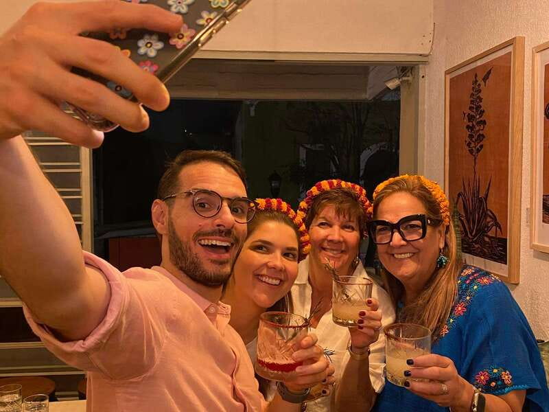 The Best Mezcal Tasting, Mezcal Tasting in Oaxaca - Six or more pours from different parts of Oaxaca